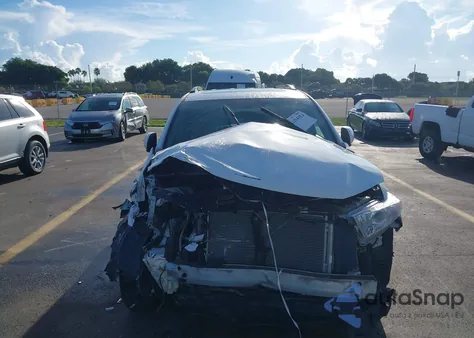 2012 Toyota Highlander Limited V6 из США, поврежденный, VIN 5TDYK3EH3CS070719